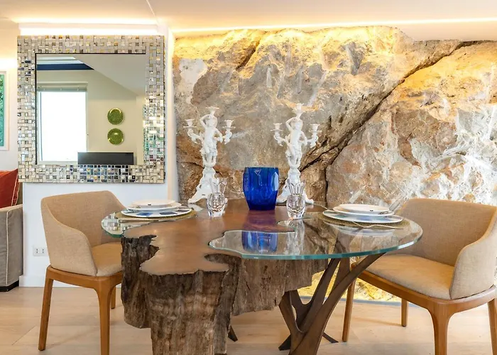Casa Boutique By Capri 5 Senses